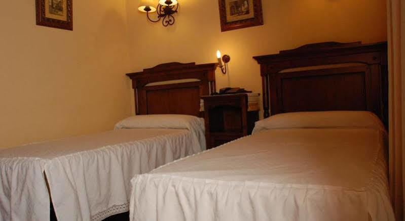 Hospederia Casa De Cisneros Maison d'hôtes 2*